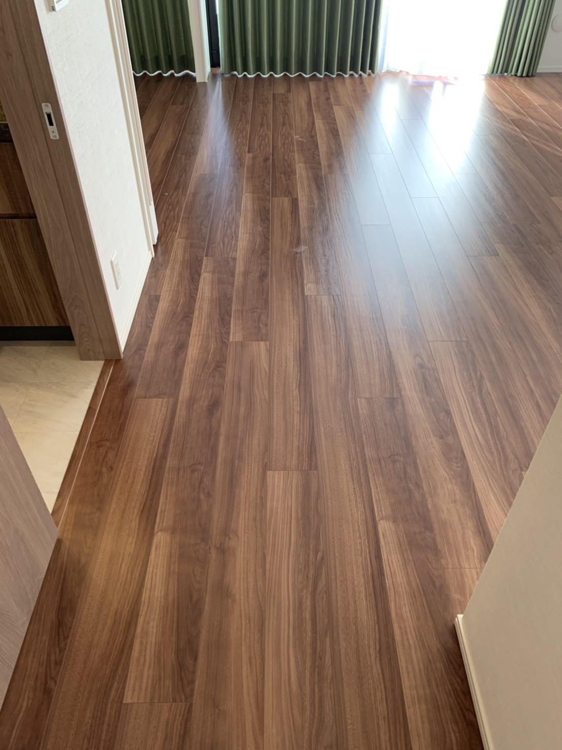 フロアコーティングガラスを有明で施工しました