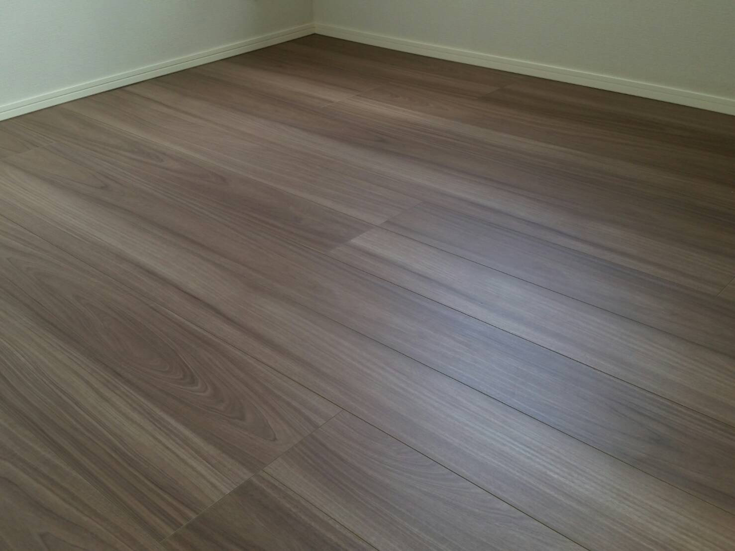 フロアコーティングを市川市で施工しました。