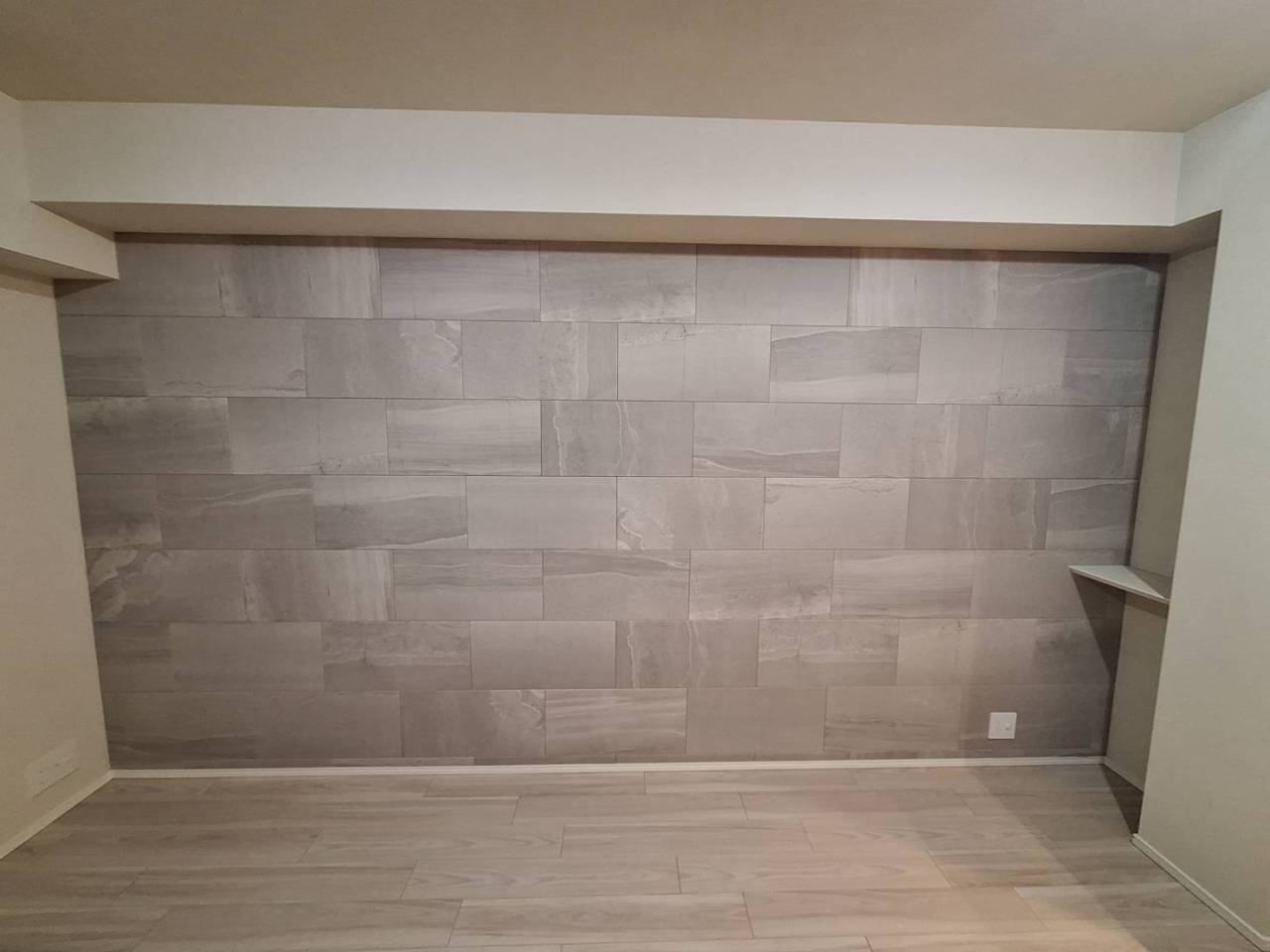 本日は千葉県船橋市でエコカラットを施工しました