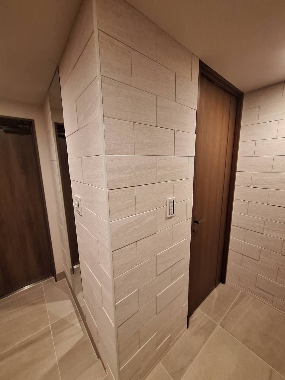 エコカラットプラスを東京都新宿区で施工しました