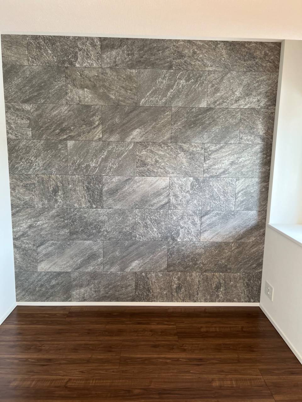 本日の作業は埼玉県戸田市でエコカラットを施工しました